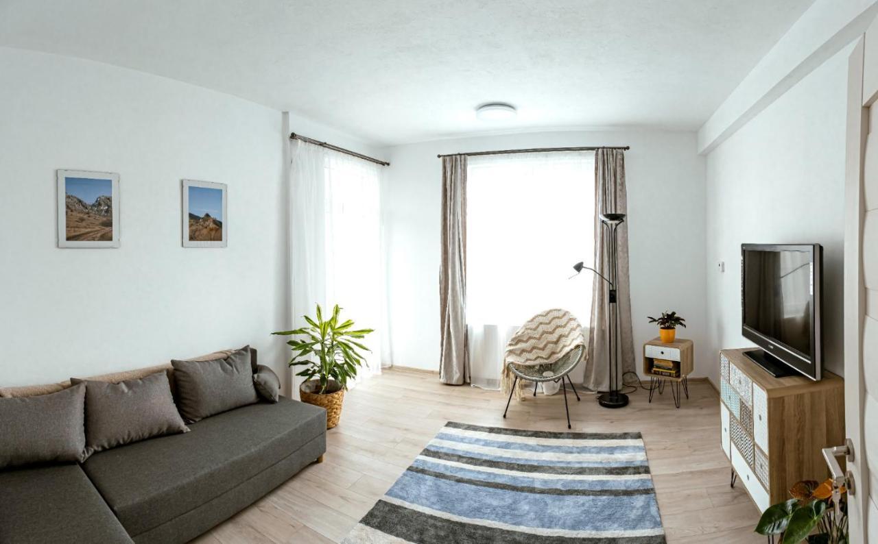 Solomon Apartments Ap 2 Marosszentgyörgy Kültér fotó